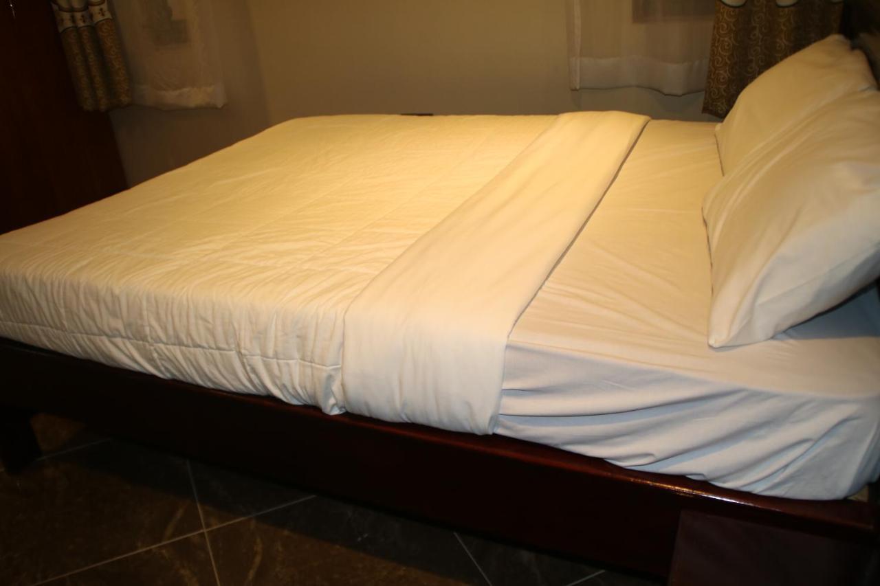 Acactus Hotel 坎帕拉 外观 照片