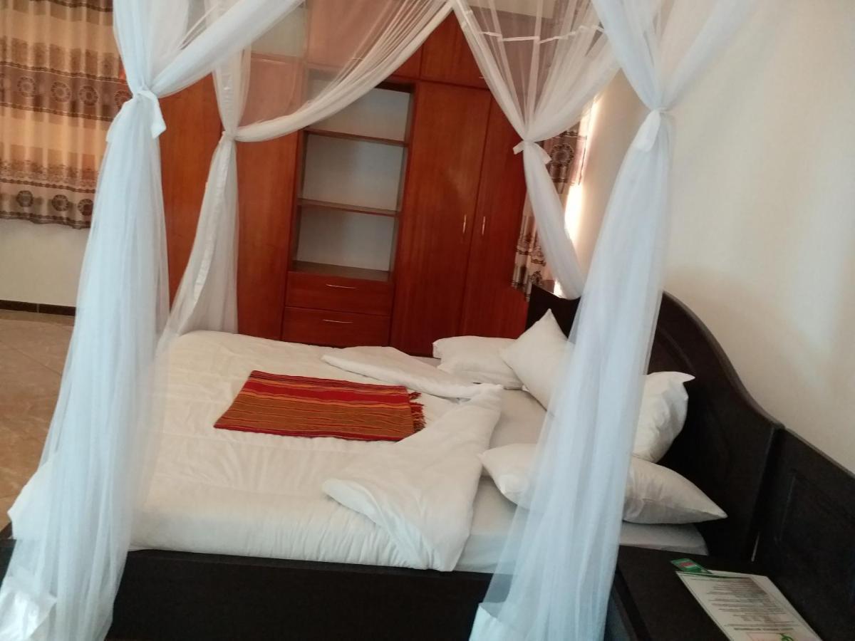 Acactus Hotel 坎帕拉 外观 照片